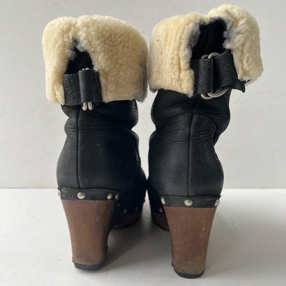Ugg Carnegie Black Leather Shearling Wedge Boots Size 6 - Picture 4 of 11
